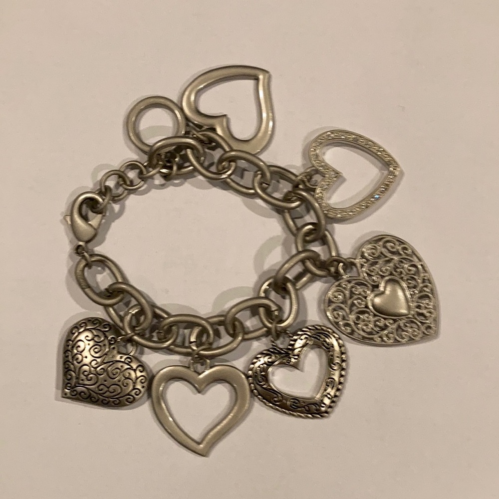 Heart Bracelet-NWOT